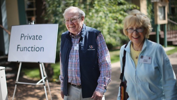 Warren Buffett's day-to-day personal life to feature in self-narrated HBO documentary